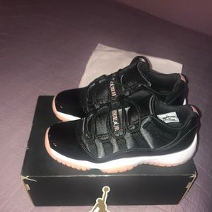 Brand New • Jordan 11 Black size 6y